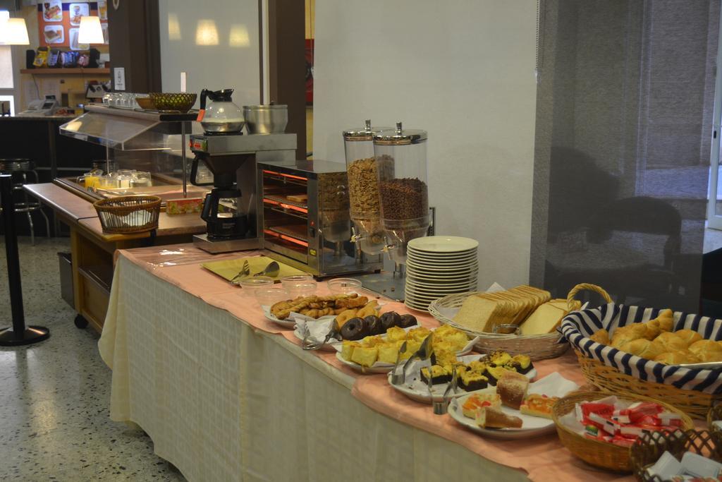 Hotel Proa Astor 滨海略雷特 外观 照片