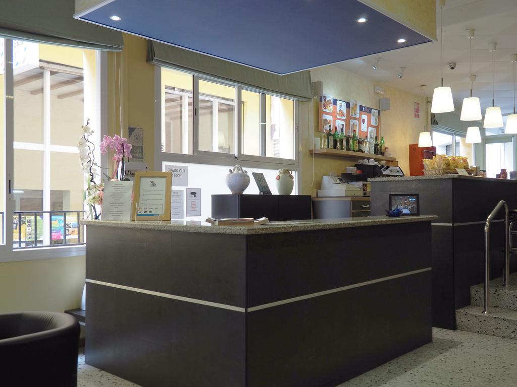 Hotel Proa Astor 滨海略雷特 外观 照片