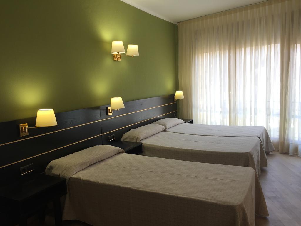 Hotel Proa Astor 滨海略雷特 外观 照片