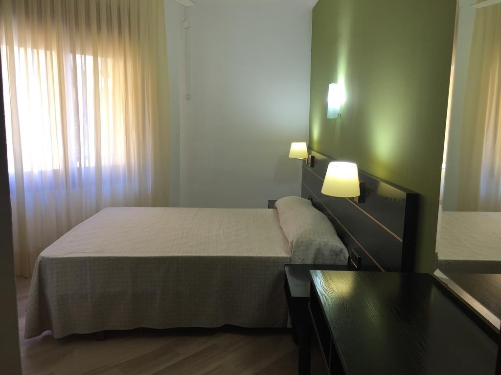 Hotel Proa Astor 滨海略雷特 外观 照片