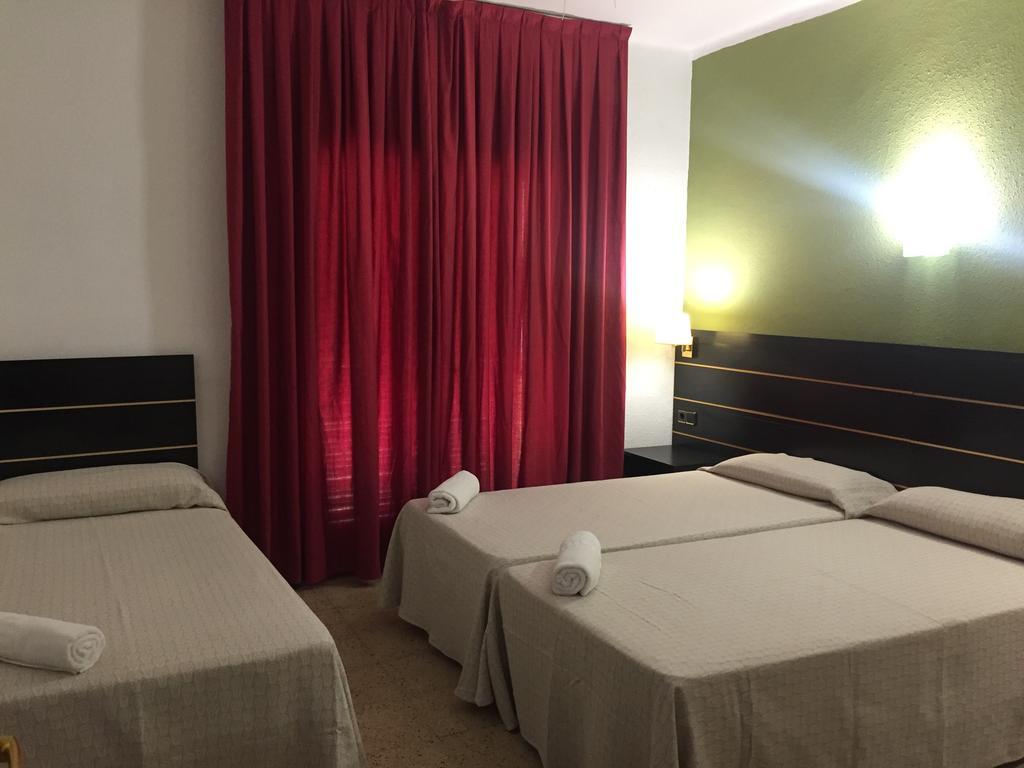 Hotel Proa Astor 滨海略雷特 外观 照片